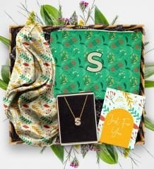 eJOYA Kişiye Özel 14 Ayar Altın Harf Kolye & Fular & Makyaj Çantası & Mesaj Kartı Hediye Kutusu 113310