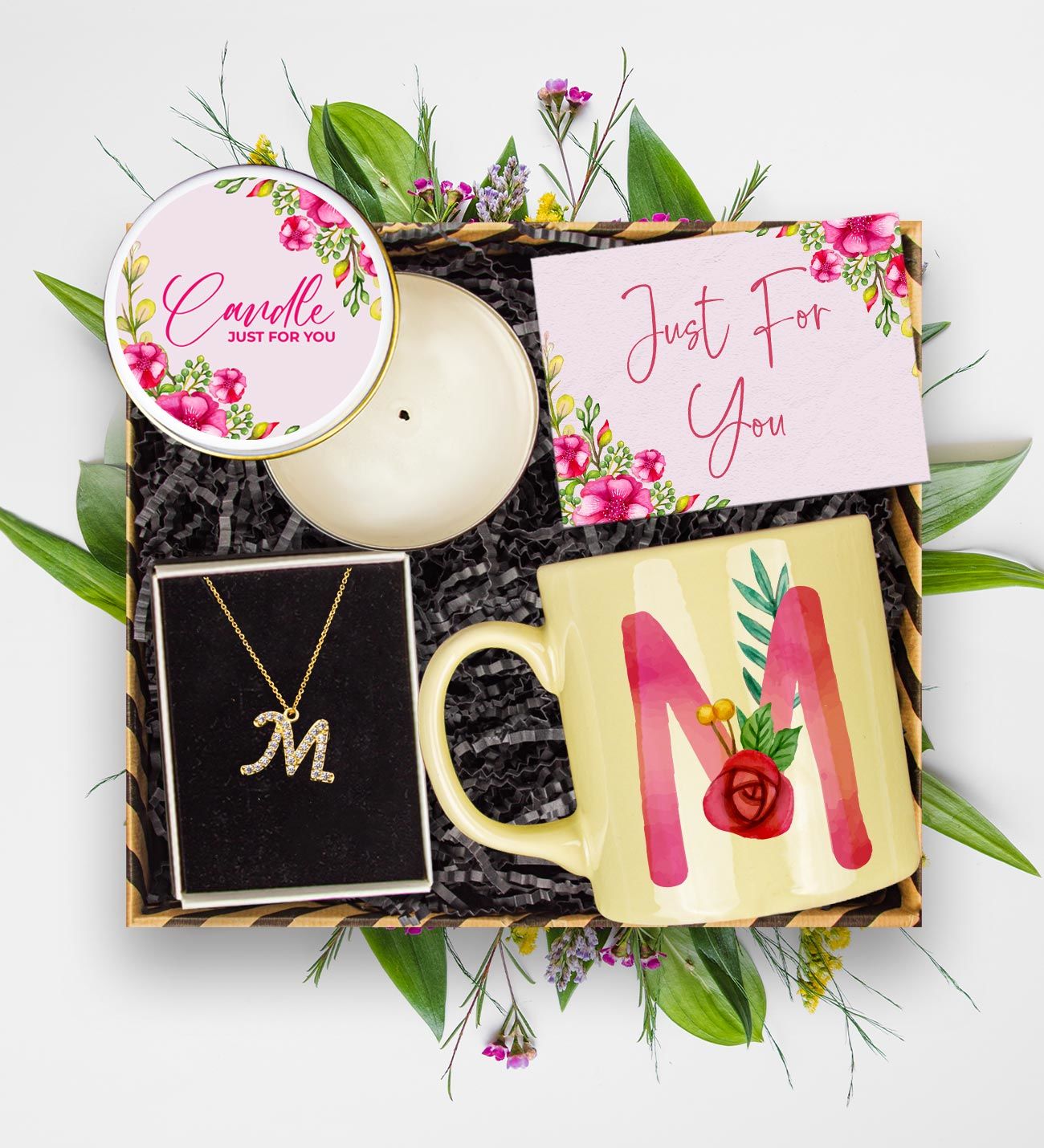 eJOYA Kişiye Özel 14 Ayar Altın Harf Kolye & Kupa & Mum & Mesaj Kartı Hediye Kutusu 113321