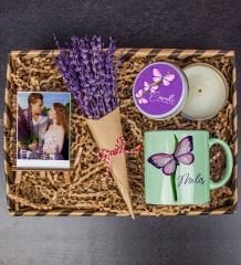 eJOYA Kişiye Özel Kupa & Fotoğraflık & Mum & Lavanta Buketi Hediye Kutusu 111726