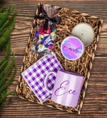eJOYA Kişiye Özel Kupa Ve Altlığı & Mum & Çikolatalar Hediye Kutusu 111758